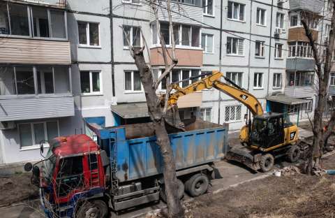 Дорожные работы начались на улице Котельникова во Владивостоке