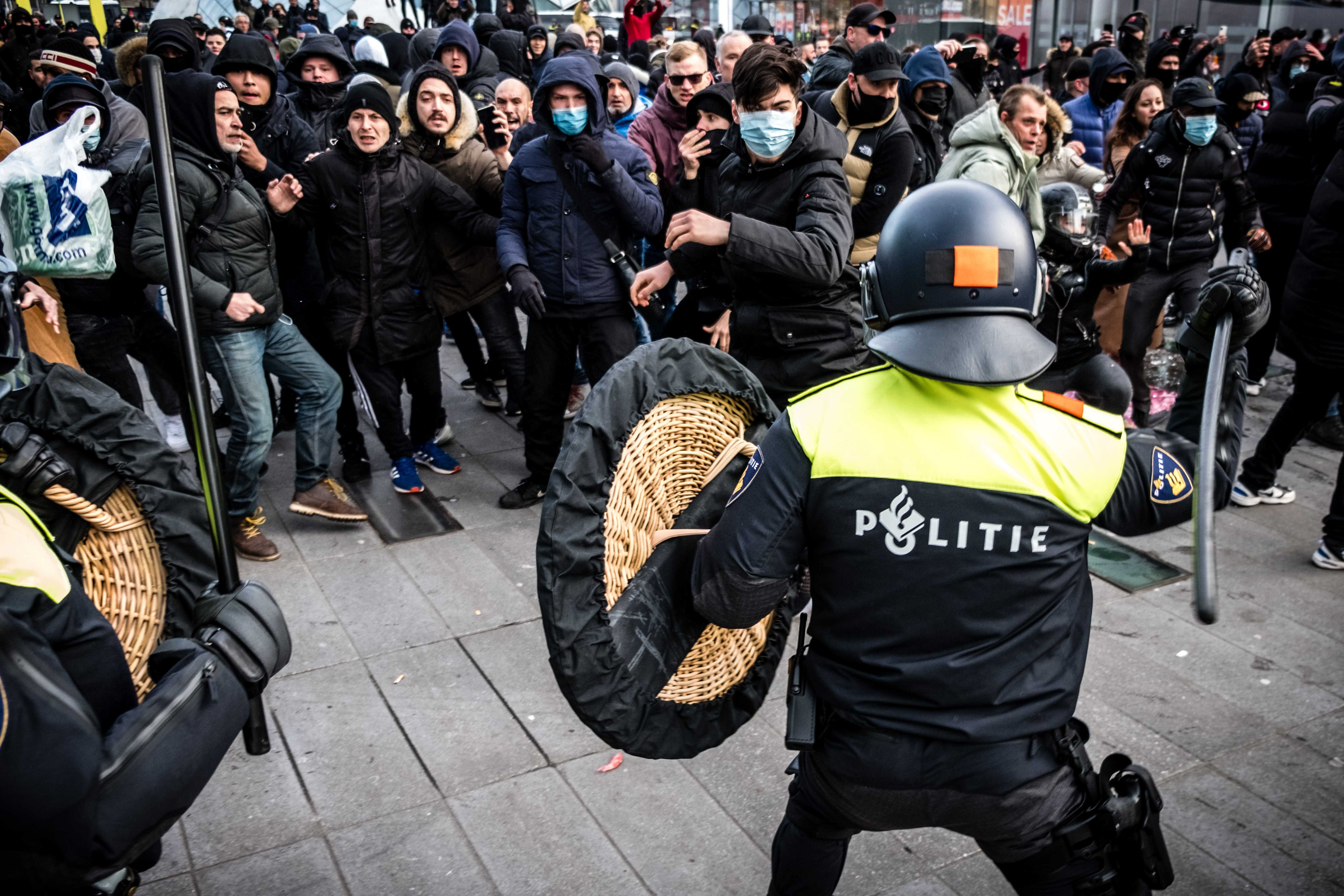 Эксперт рассказал об украинских карателях и распаде Европы