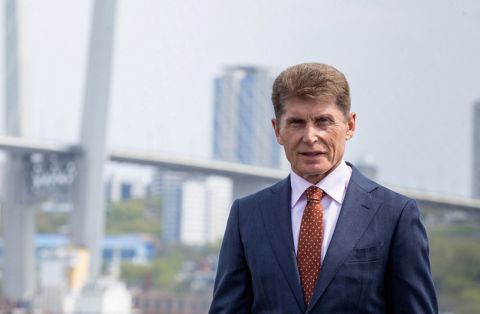 Кожемяко отправил чиновников убирать последствия тайфуна