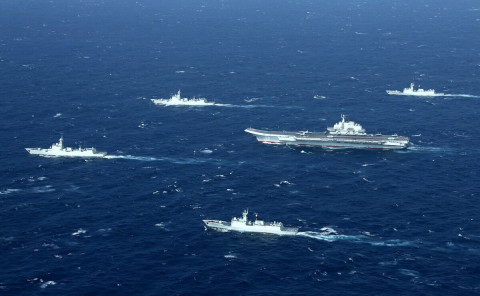 Китай начал морской бой рядом с Тайванем