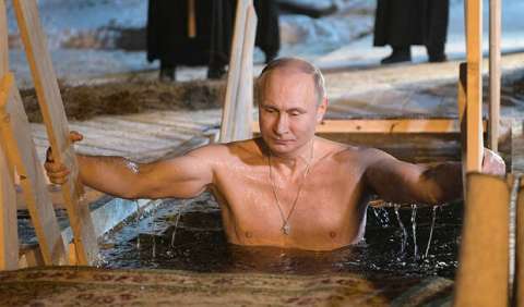 Путин отказался от купания в проруби на Крещение