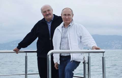 Путин и Лукашенко запускают ракеты