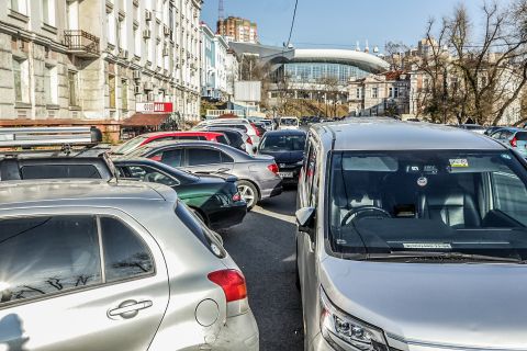 ДТП и неработающие светофоры осложняют дорожное движение во Владивостоке