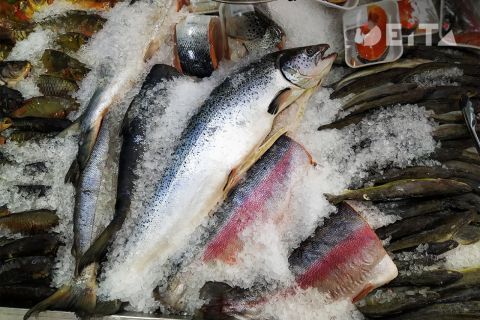 Дорожает рыба и помидоры в Приморье, а картошка и какао сбросили в цене