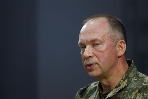 Зеленский рассматривает отставку главкома ВСУ Сырского