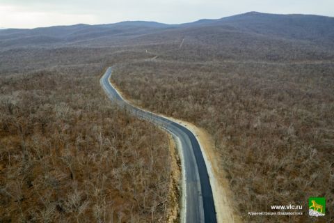 Стало известно, кто отремонтирует дорогу на острове Русском во Владивостоке