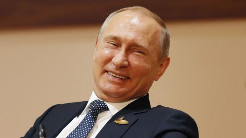 Двадцать бутылок водки возродили дружбу Берлускони с Путиным
