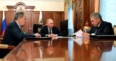 «Что-то будет»: Путин, Шойгу и Лавров прибывают в Белоруссию