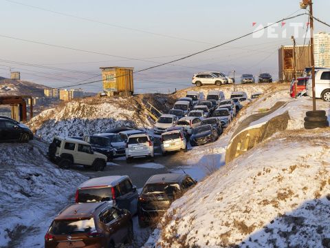 Последние стоянки авторынка "Зелёный угол" разгоняет прокуратура Владивостока