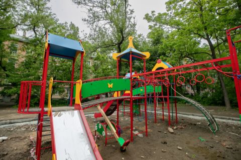Дворы Владивостока приводят в порядок