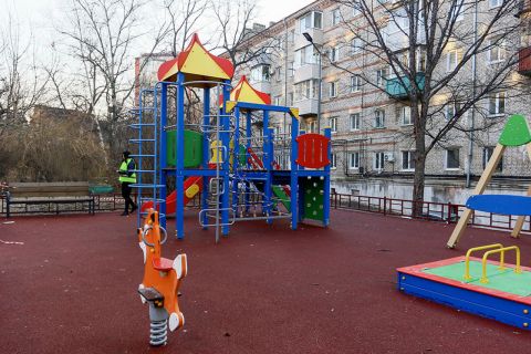 В Находке обновляют дворы