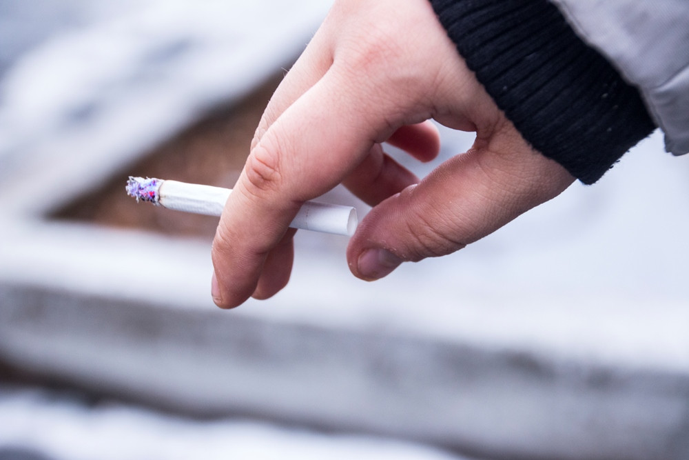 Ученые: Курение уменьшает размер мужского достоинства 