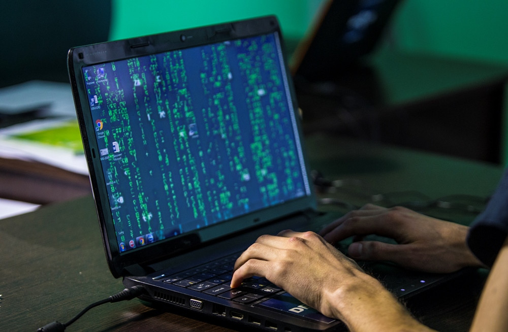 Искусственный интеллект грозит людям безработицей