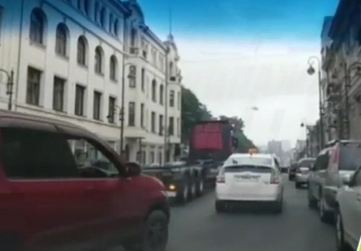 Фуры стали причинами аварий во Владивостоке