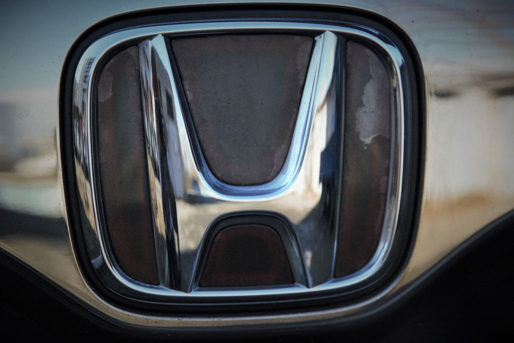 Парковаться у «Седанка-Сити» опасно 