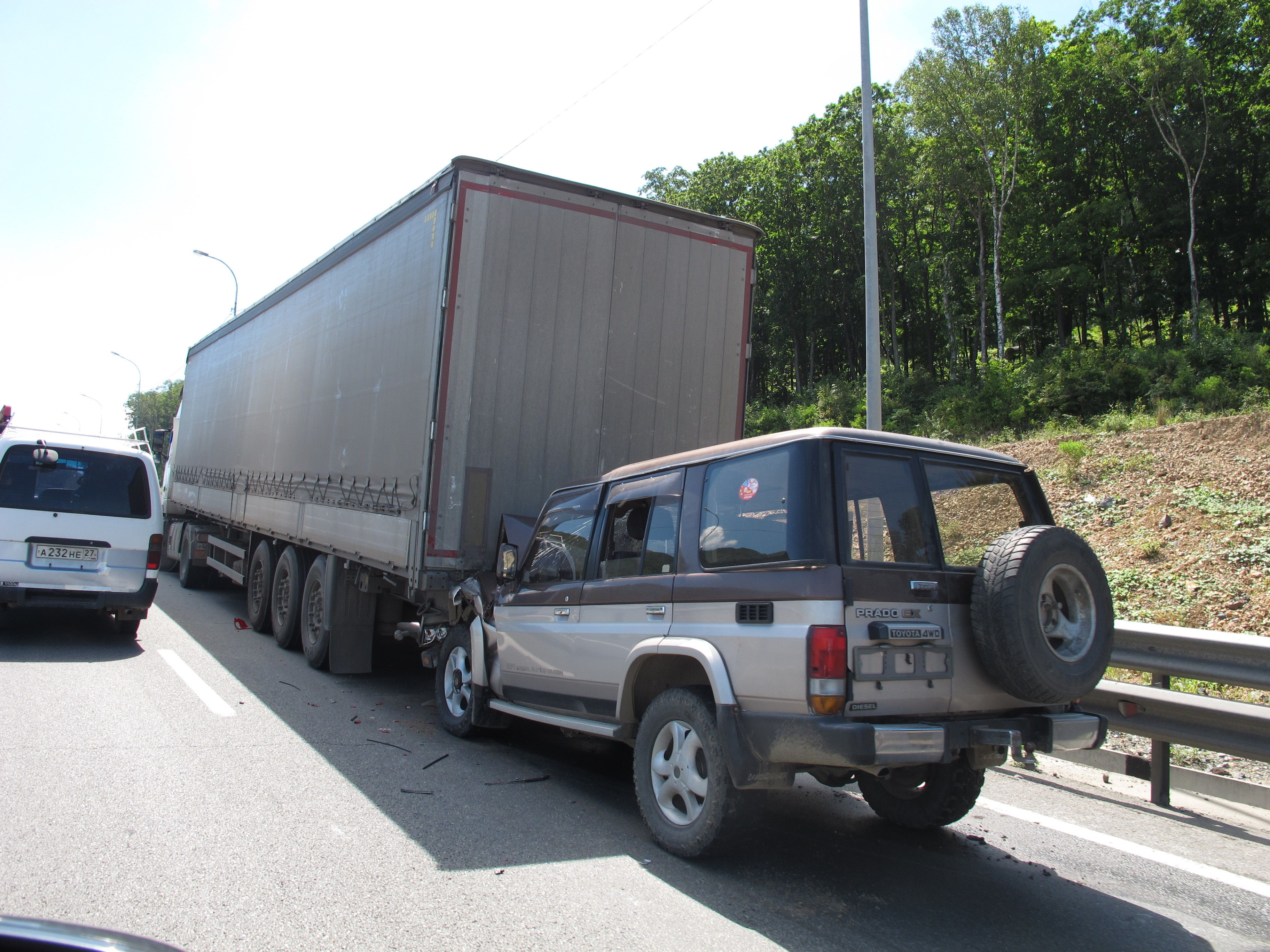 ДТП блокировало движение на трассе «Седанка-Патрокл»