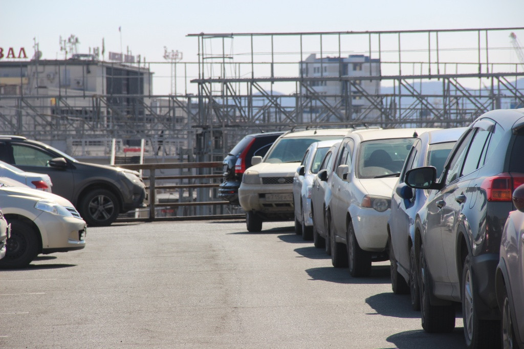 Названы самые популярные кроссоверы в России 