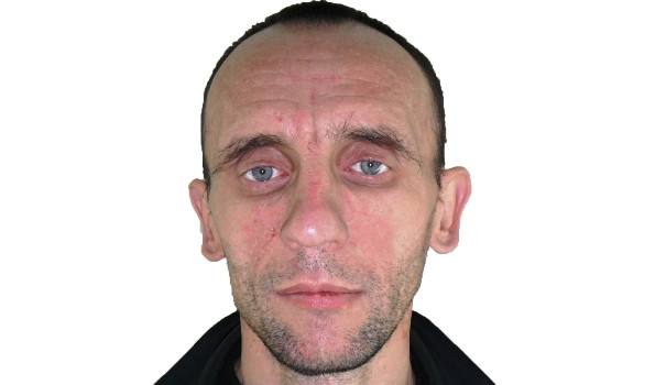 Сбежавший уголовник разгуливает по Приморью