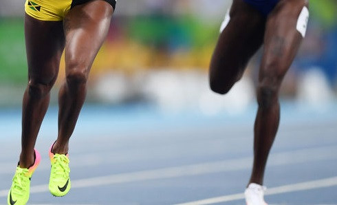 Американкам разрешили заново пробежать эстафету