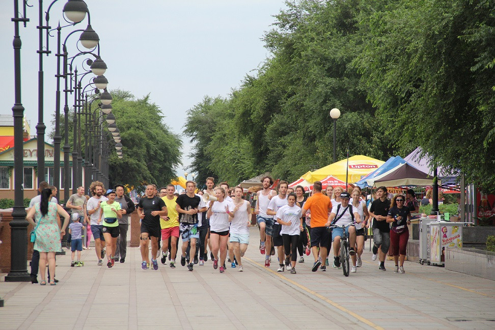 Фестиваль V-ROX начался с забега