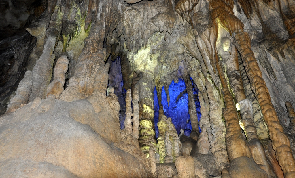 Ученые нашли самую древнюю в мире иглу 