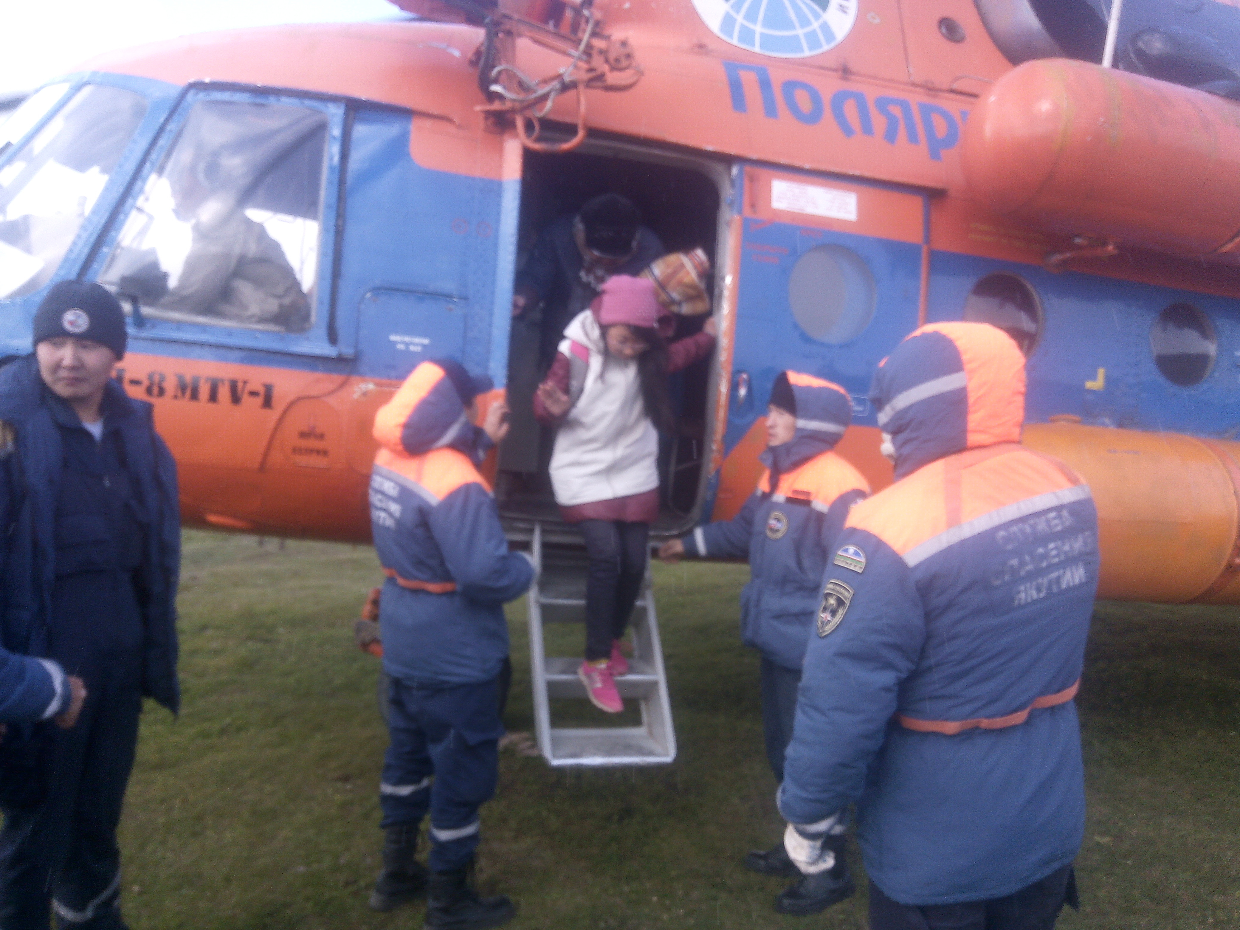 В Якутии с теплохода эвакуировали людей