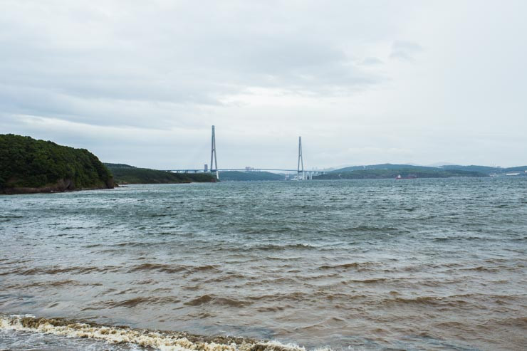Море у Владивостока закрыто