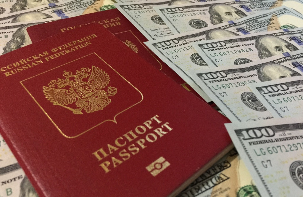 Загранпаспорта в России станут дороже 