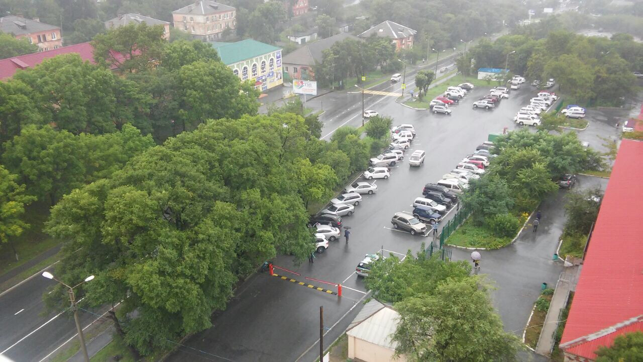 Тайфун Лайонрок добрался до Находки