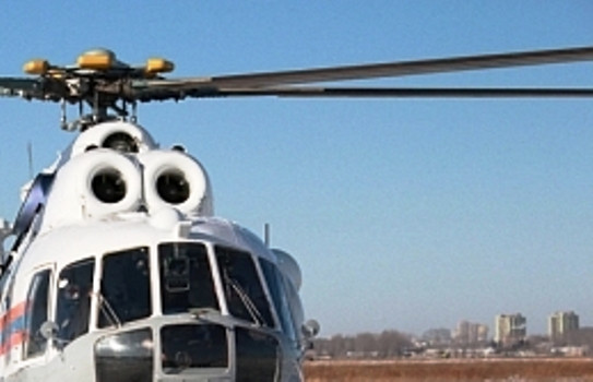 Вертолет упал на бок на Камчатке