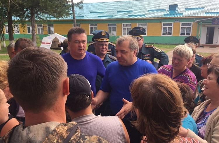 Проезд по опасным участкам Приморья закрыт