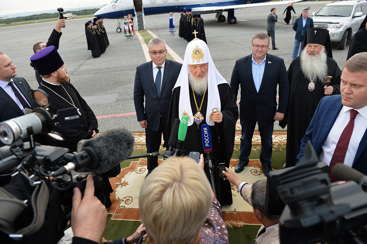 Патриарх Кирилл освящает самый большой храм Дальнего Востока