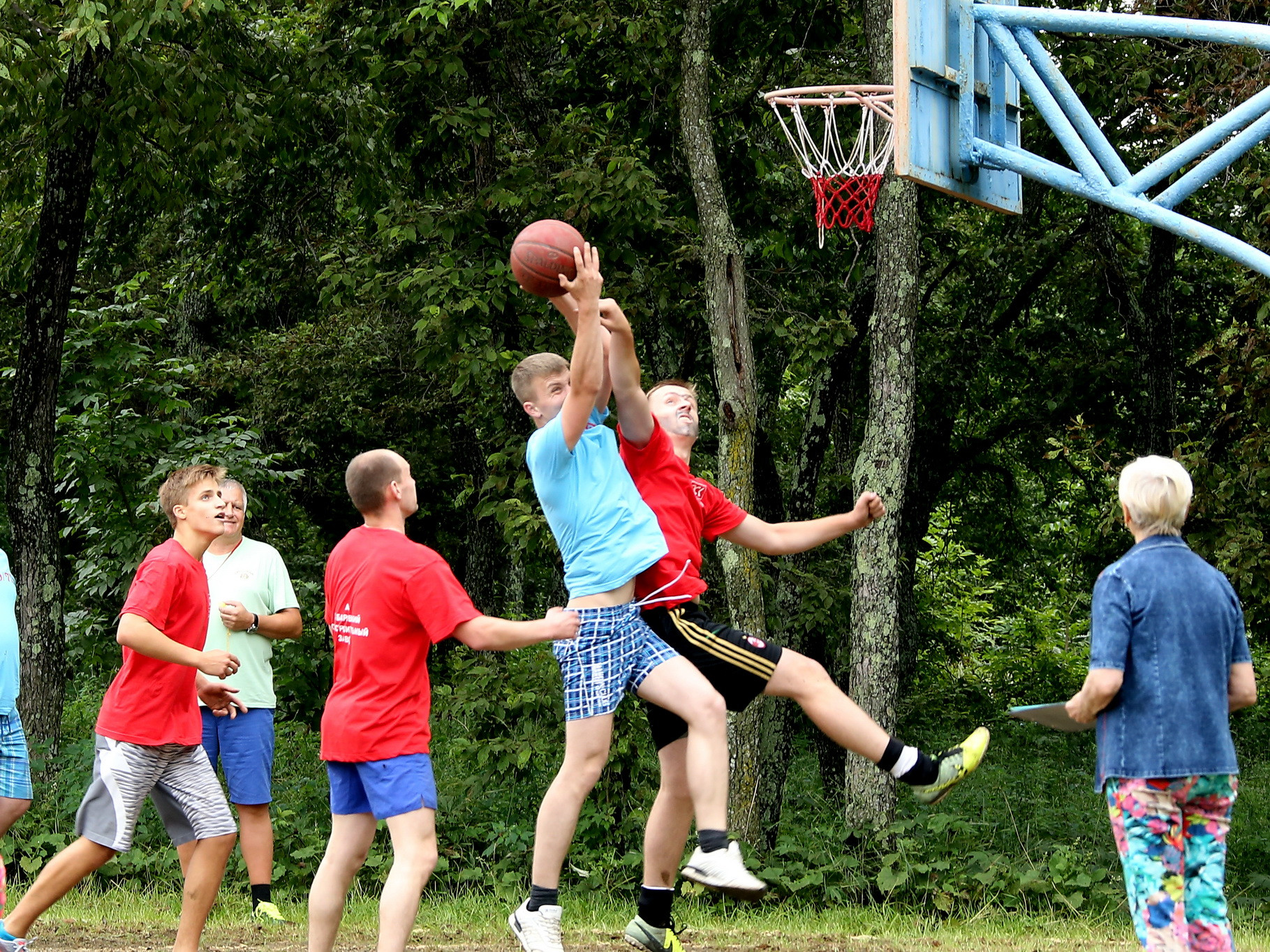 Сегодня День физкульурника