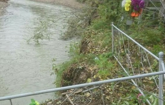 Вода уничтожила кладбище в Приморье