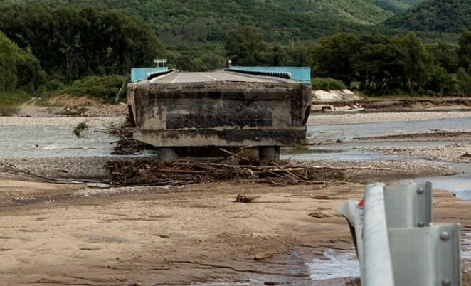 В Лазовском районе восстанавливают дороги (ФОТО)
