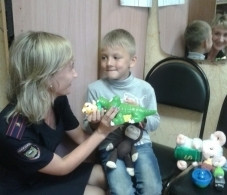 В Приморье наказали родителей, забывших отвести детей в школу