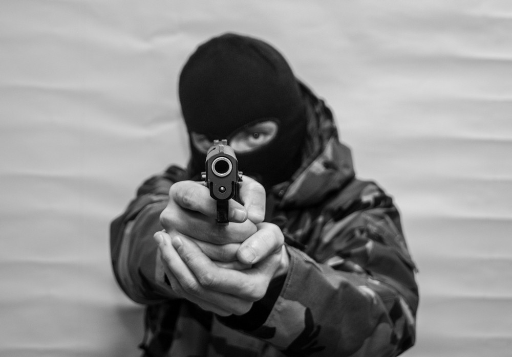 Люди читают негативные новости для самозащиты