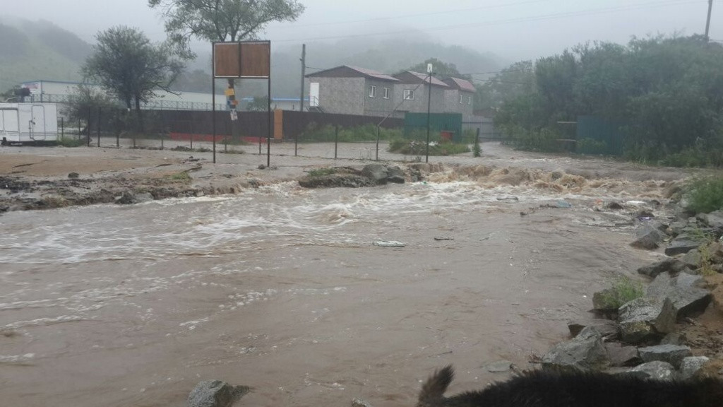 Почти 500 инвалидов оказались в зоне ЧС