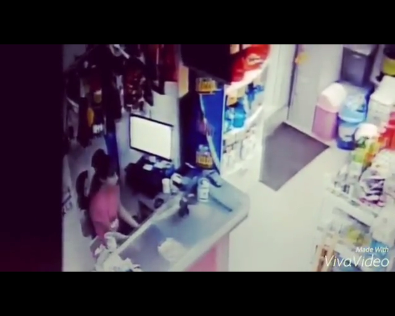 Камеры видеонаблюдения зафиксировали преступление (ВИДЕО) 