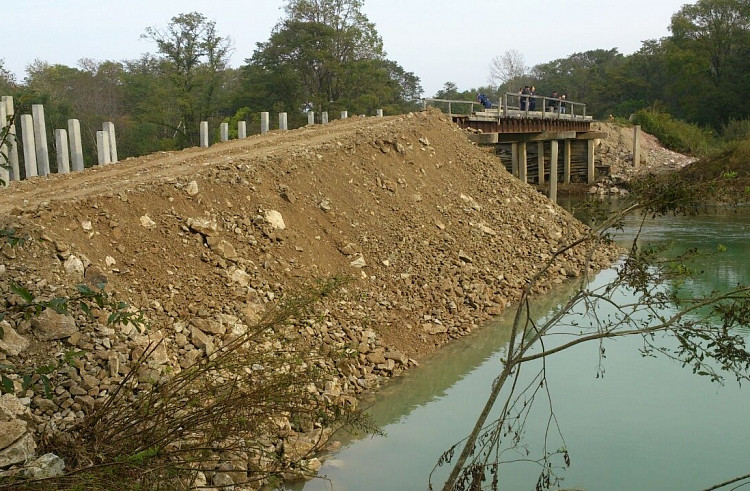 Примавтодор восстанавливает проезды, дороги, мосты после Лайонрока