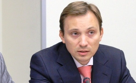 Депутат Госдумы не может работать без 60 помощников