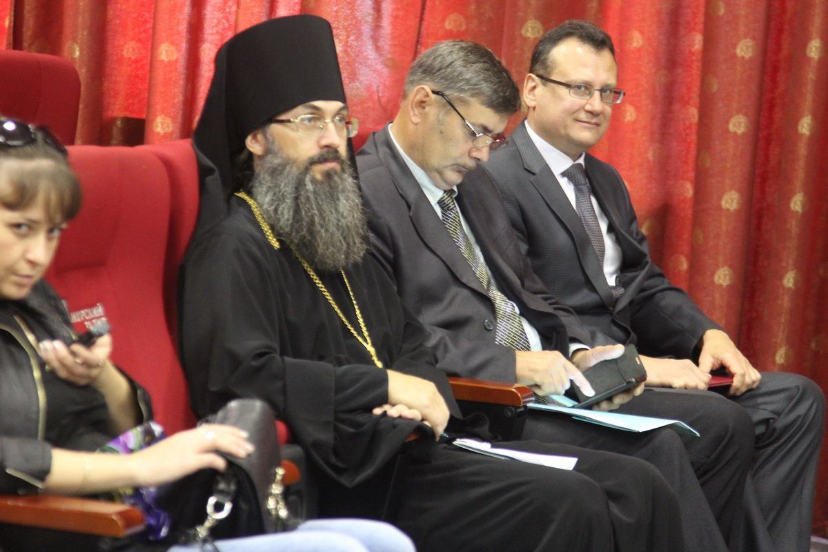 Православных Приморья научили бороться за гранты