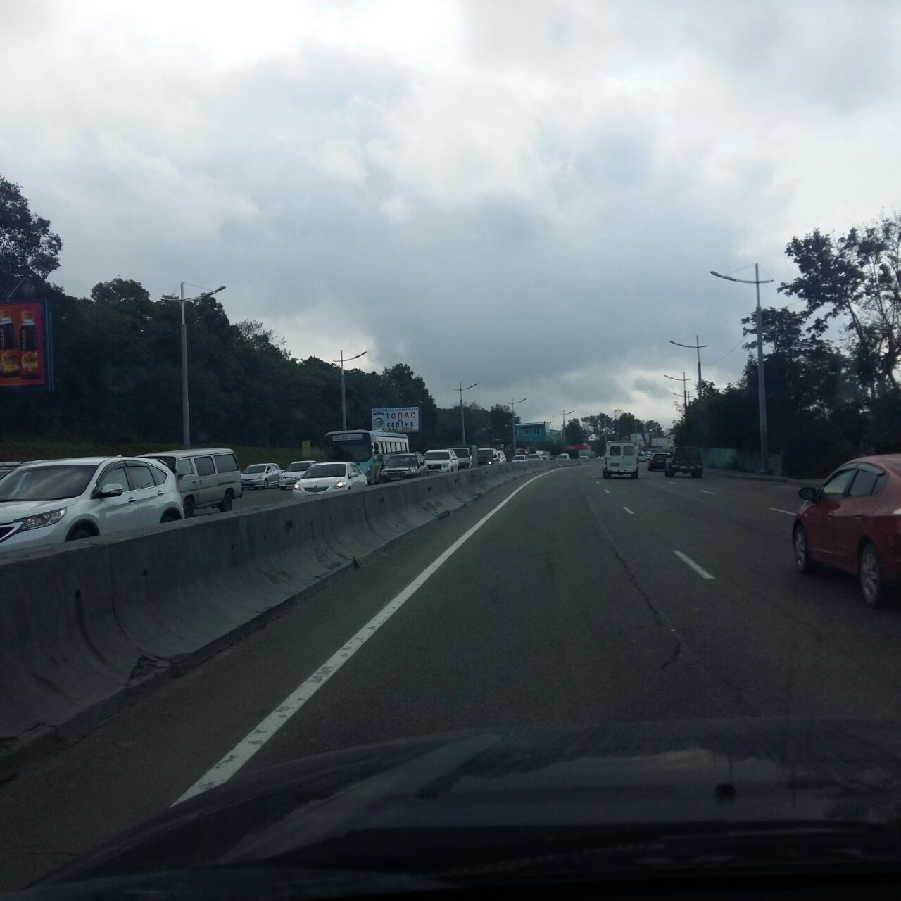 Ремонт на трассе блокировал выезд из Владивостока