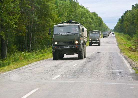 Морпехи ТОФ доставили 20 тонн гумпомощи в Чугуевку