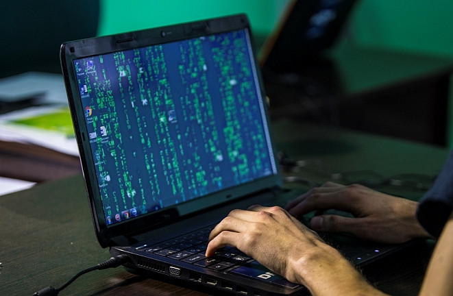 Хакеров из РФ обвинили в крупнейшей краже 