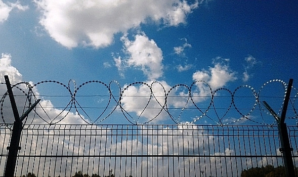 Дуэт с автоматом и пистолетом сел на пять лет в Приморье