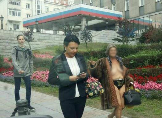 По Владивостоку бродят безумцы (ФОТО)