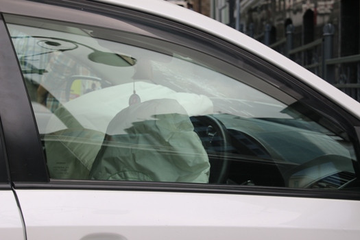 Легковушка проиграла в схватке с большегрузом (ФОТО) 