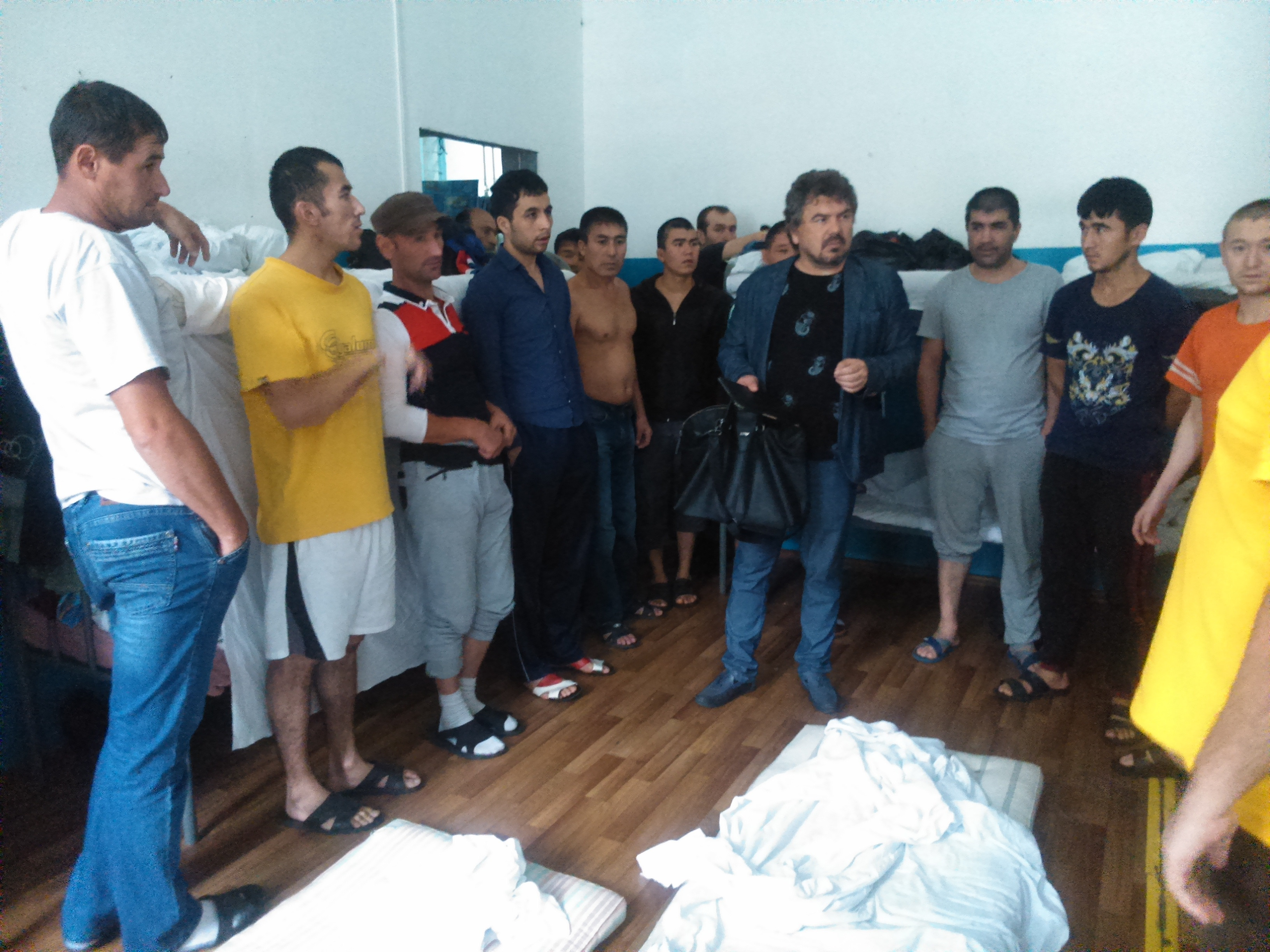 Изолятор в Приморье разгрузили от избытка гастарбайтеров