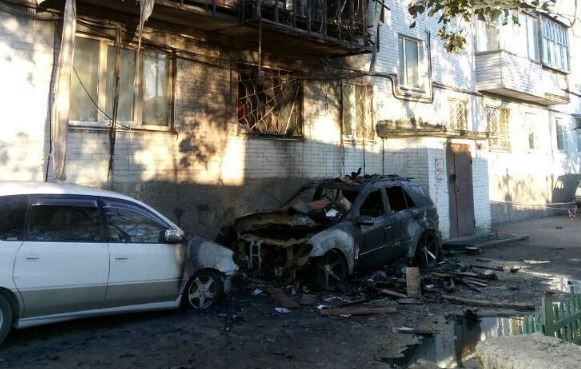 Дорогой автомобиль сгорел во Владивостоке (ФОТО)